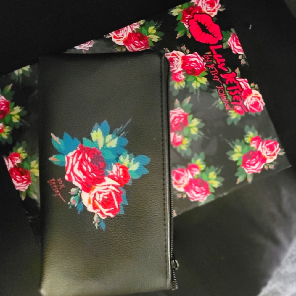 Betsey Johnson Make-up Kit and Cosmetic Bag